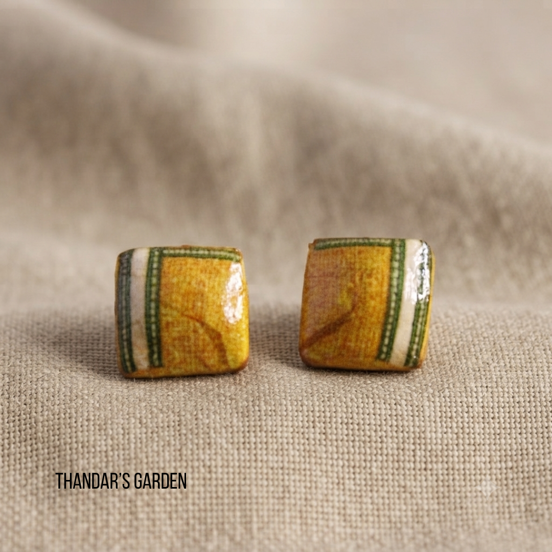 Kerala Mural : Ochre Medallion Stud