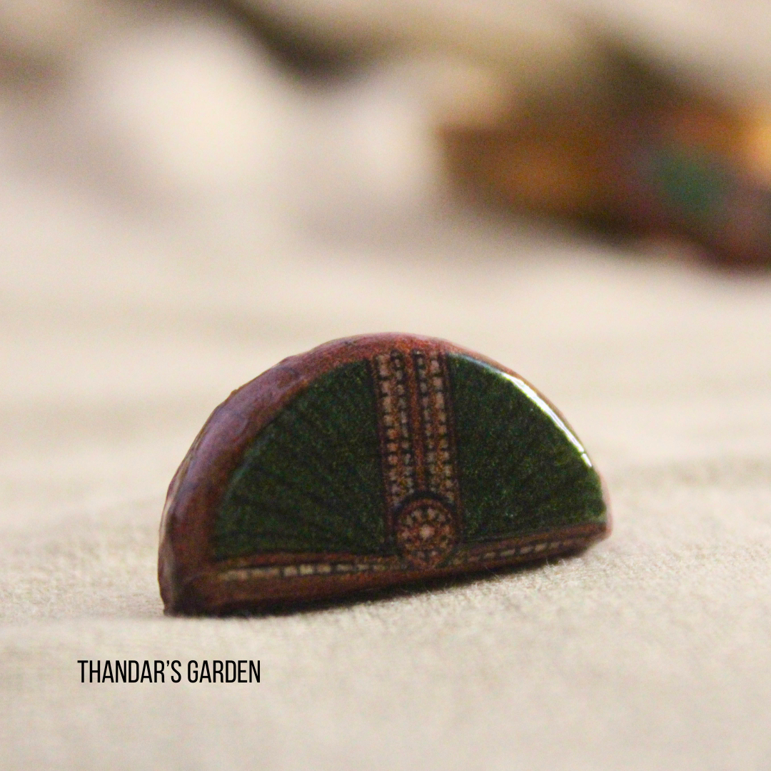Kerala Mural: Heritage Arch Studs